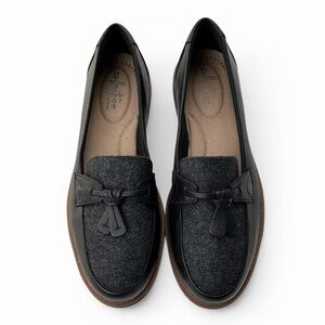 Clarks Women’s Raisie Foster Leather Loafers Size 7